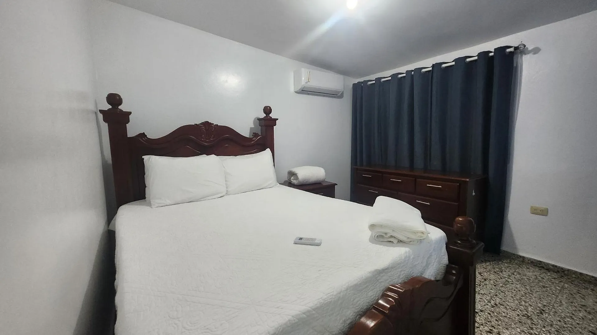 Private House With Pool, Ac, Bbq, Fast Wi-Fi, Pet & Family Friendly, Near Colonial Zone, Mirador Sur Park & Ocean, In Santo Domingo Villa