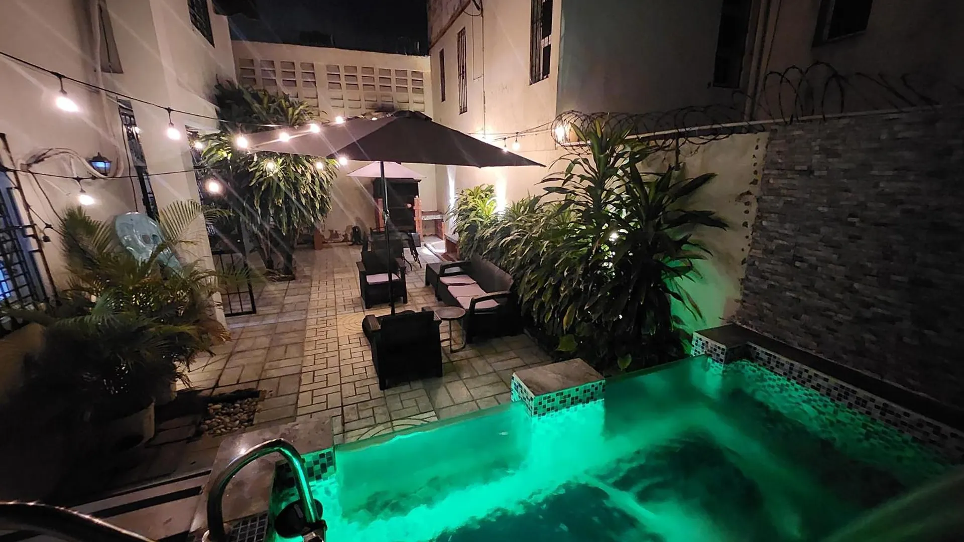 Private House With Pool, Ac, Bbq, Fast Wi-Fi, Pet & Family Friendly, Near Colonial Zone, Mirador Sur Park & Ocean, In Santo Domingo Villa
