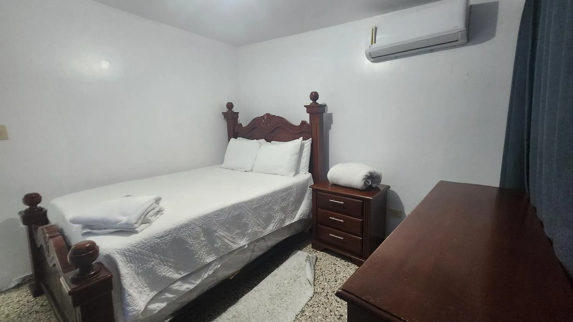 度假居 Private House With Pool, Ac, Bbq, Fast Wi-Fi, Pet & Family Friendly, Near Colonial Zone, Mirador Sur Park & Ocean, In Santo Domingo别墅