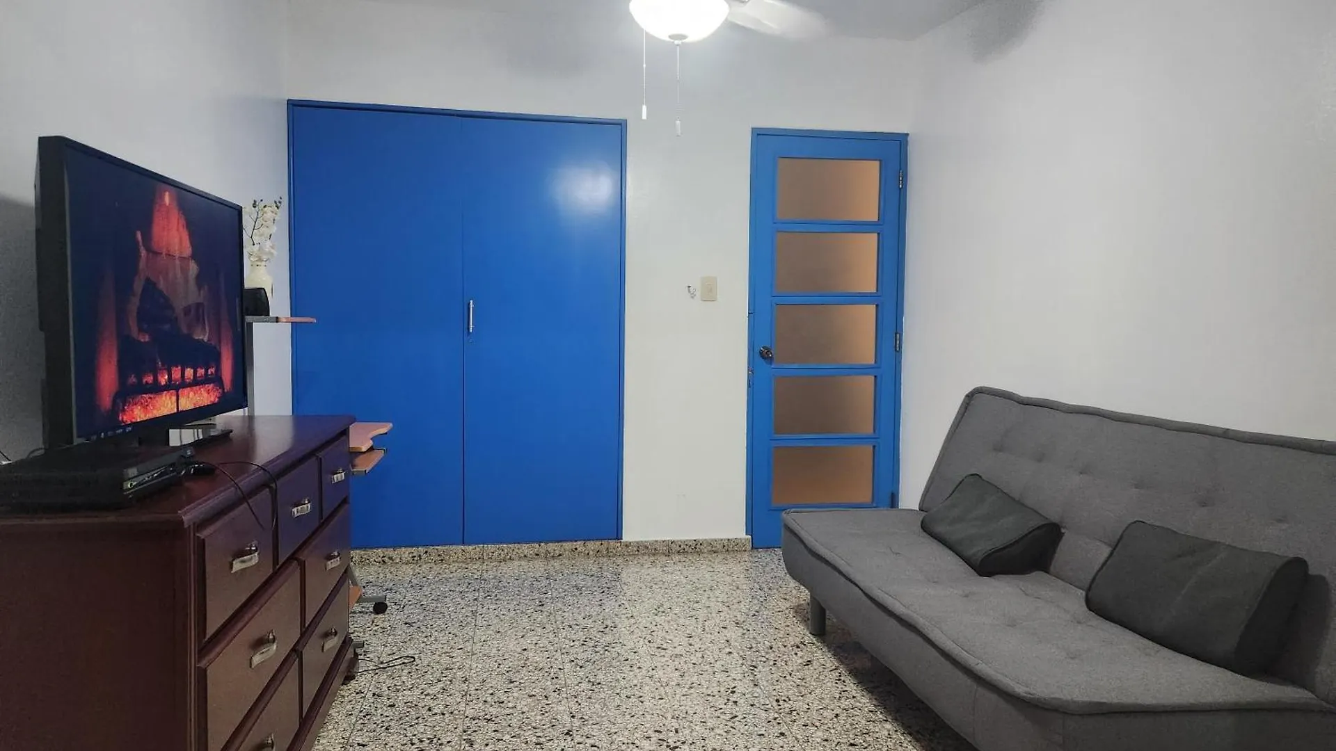 Private House With Pool, Ac, Bbq, Fast Wi-Fi, Pet & Family Friendly, Near Colonial Zone, Mirador Sur Park & Ocean, In Santo Domingo别墅 度假居