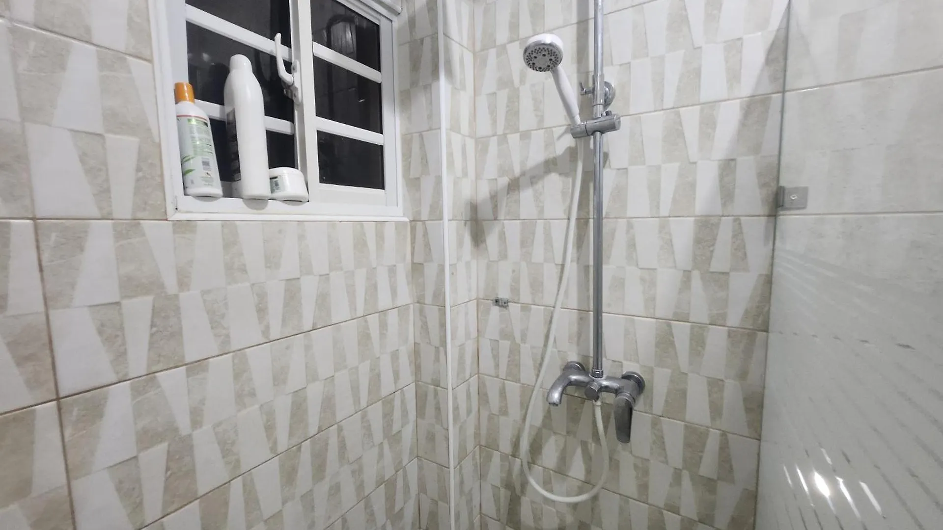 Private House With Pool, Ac, Bbq, Fast Wi-Fi, Pet & Family Friendly, Near Colonial Zone, Mirador Sur Park & Ocean, In Santo Domingo别墅 多米尼加共和国